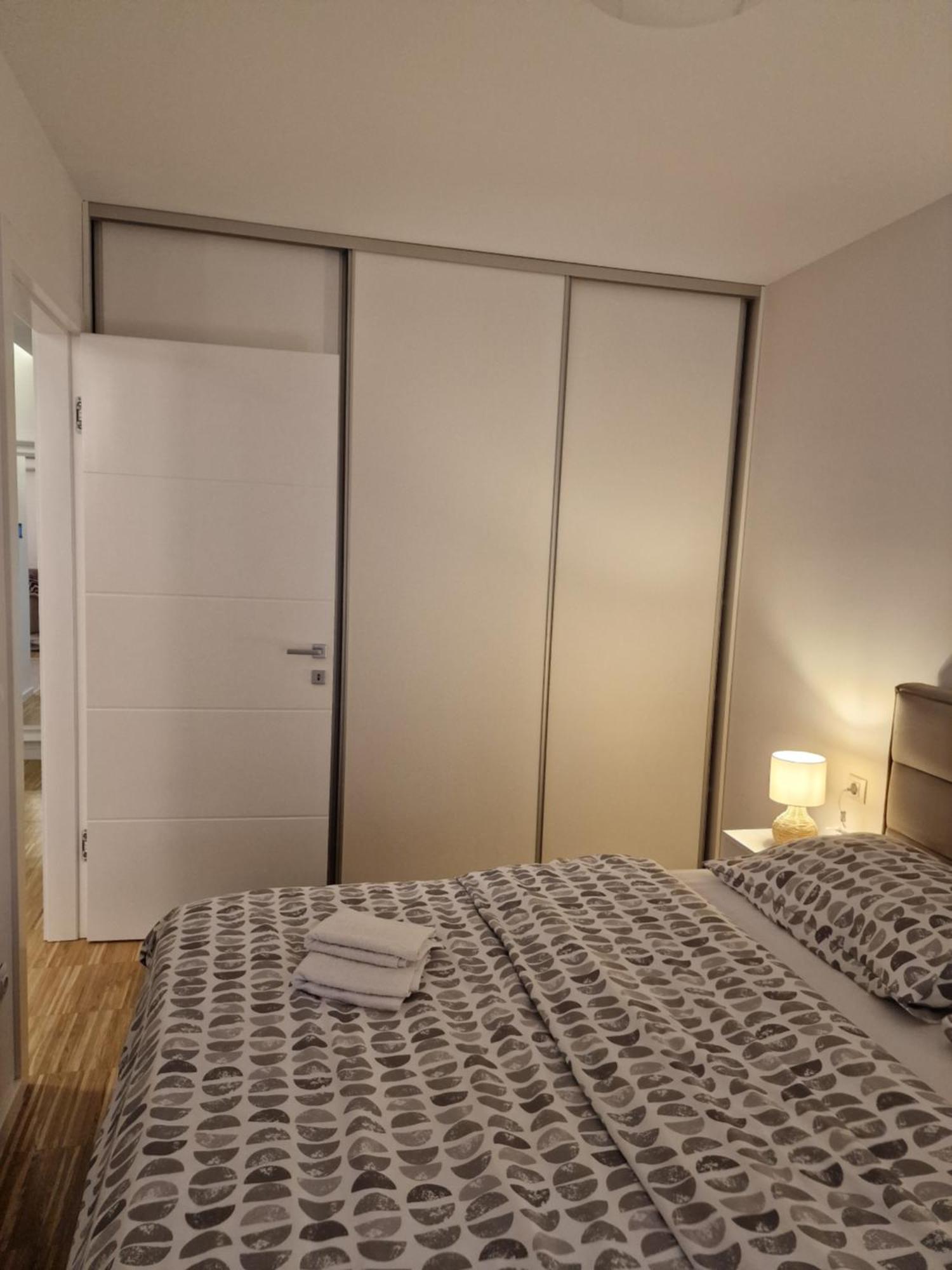 Nika Lägenhet Banja Luka Exteriör bild